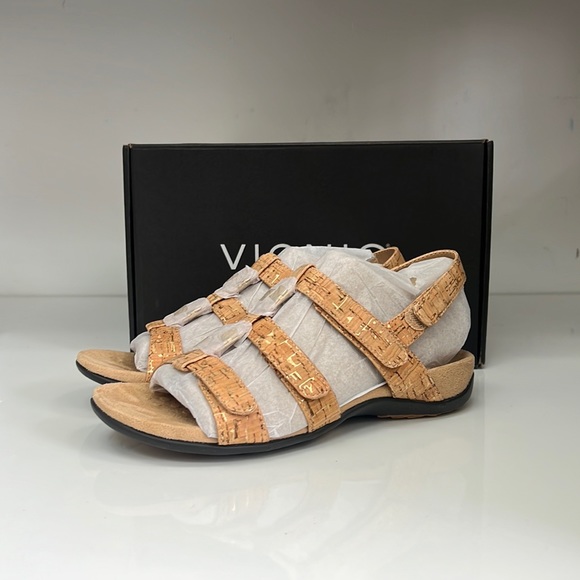 Vionic Women’s Amber Sandals (NEEDS TO SELL ASAP) - Picture 1 of 5